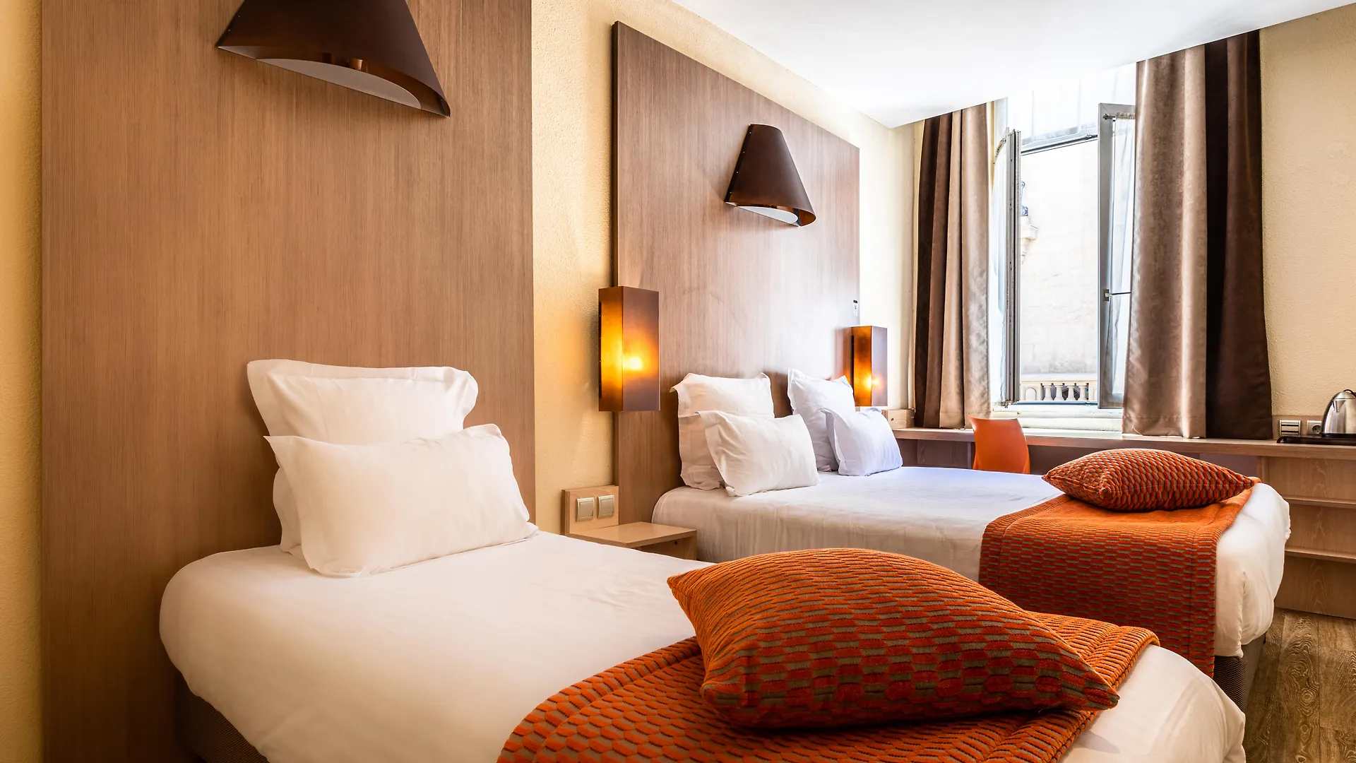 Hotel Carre Vieux Port Marseilles