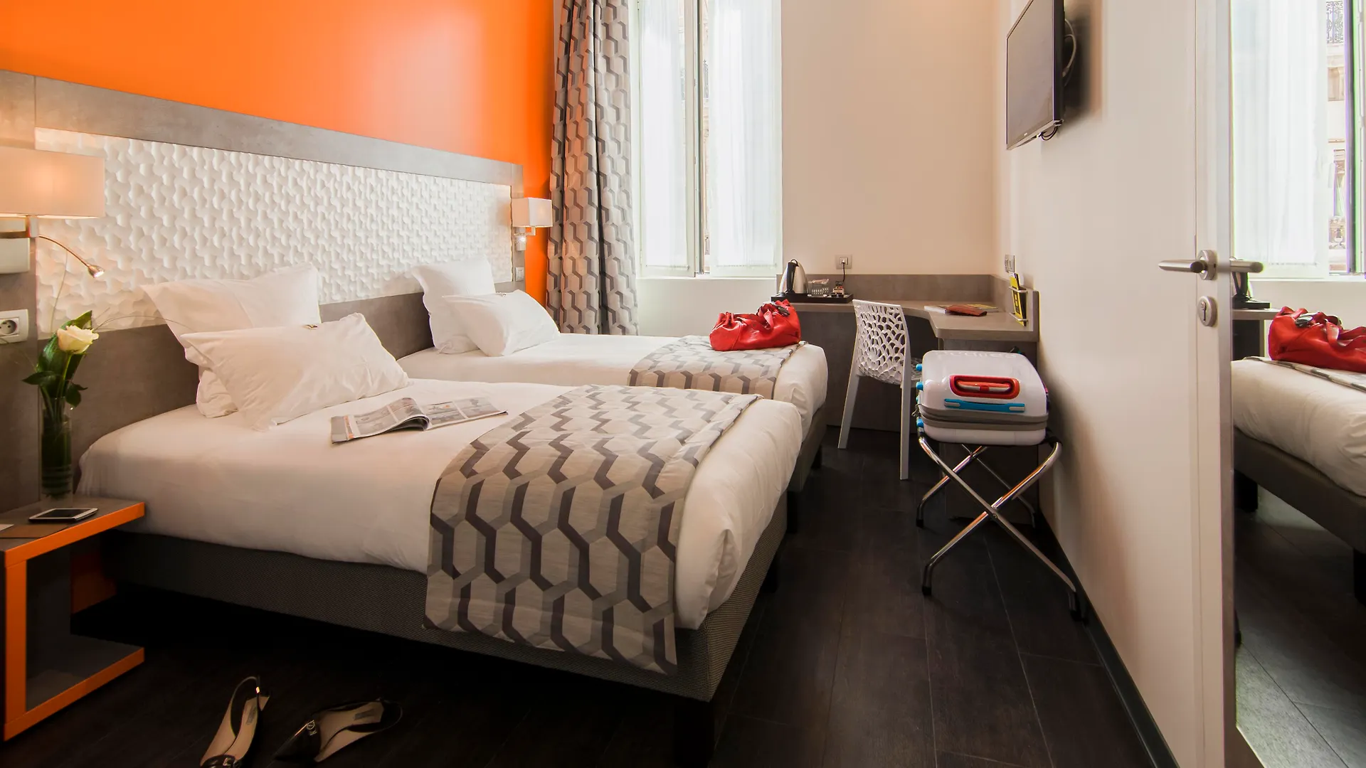 Hotel Carre Vieux Port Marseilles